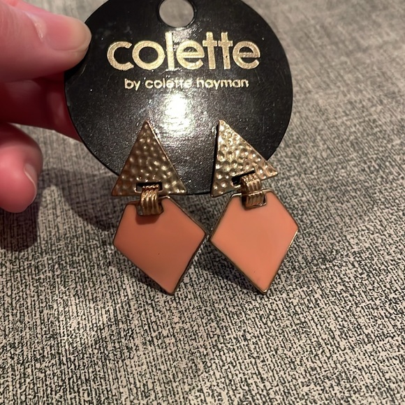 Earring - Picture 2 of 4